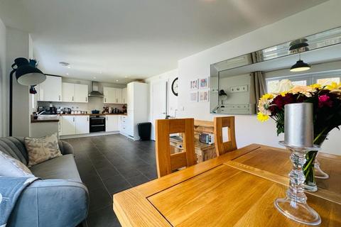 13 Loom End, Tiverton, EX16 5FJ