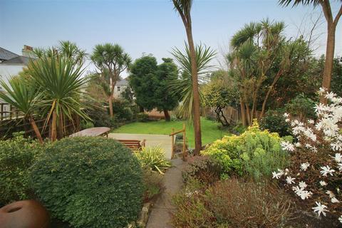 23 Callington Road, Saltash, PL12 6DU
