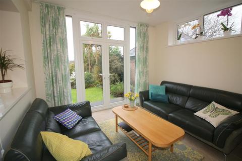 23 Callington Road, Saltash, PL12 6DU