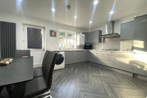 3 bedroom semi-detached house for sale, Elmbridge Road, Great Barr, Birmingham