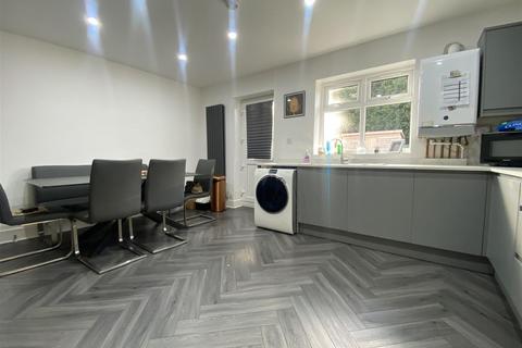 152 Elmbridge Road, Birmingham, B44 8AE
