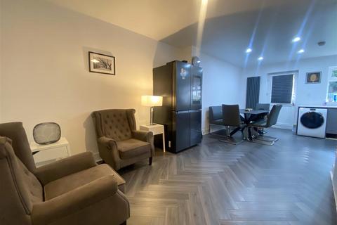152 Elmbridge Road, Birmingham, B44 8AE