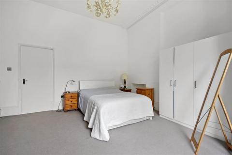 1 bedroom flat to rent - Elsham Road, Brook Green, W14