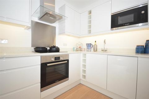 1 bedroom flat to rent - Argyle House, Dee Road, Richmond