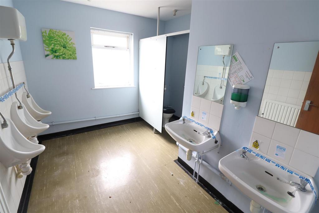 Gents WC