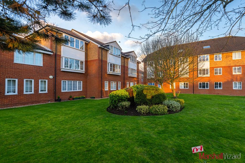 Holm Oak Park, Hagden Lane, Watford... Studio £179,000
