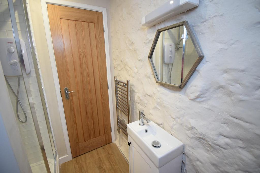 *shower room*