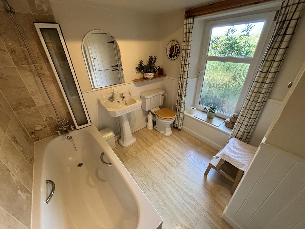 Family bathroom