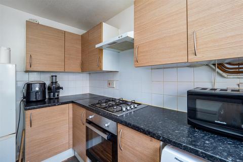 1 bedroom flat for sale, Wellesley Road, Sutton