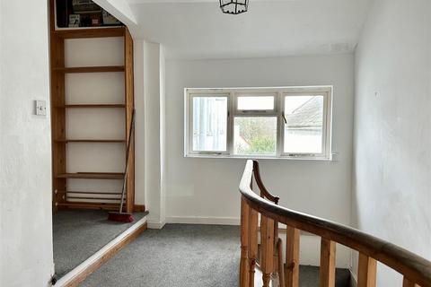 2 bedroom flat for sale, Church Street, Helston TR13