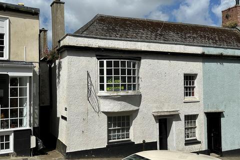 2 bedroom flat for sale, Church Street, Helston TR13