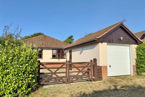 3 bedroom detached bungalow for sale - Totland Bay, Isle of Wignt