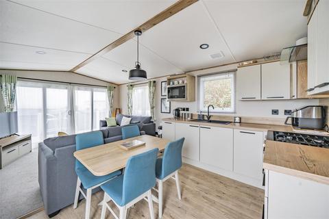 3 bedroom chalet for sale, Swanage Bay View, Swanage