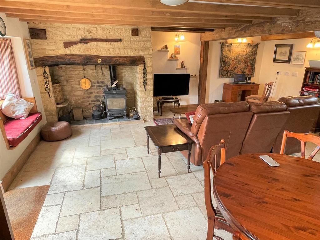 Sitting Room A.JPG