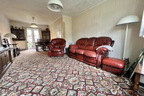 5 Beacon Brow, Bradford, BD6 3DE