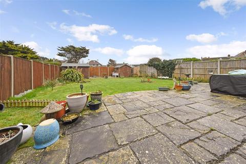 5 bedroom detached house for sale, Clayton Road, Selsey