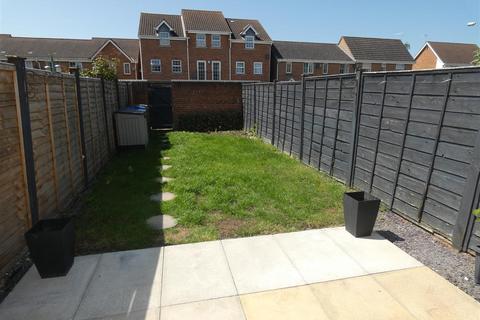2 Calder Square, Brough, HU15 1GE