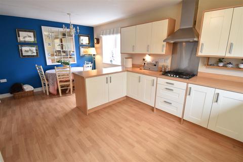 24 Fennel Road, Portishead, Bristol, BS20 7FB