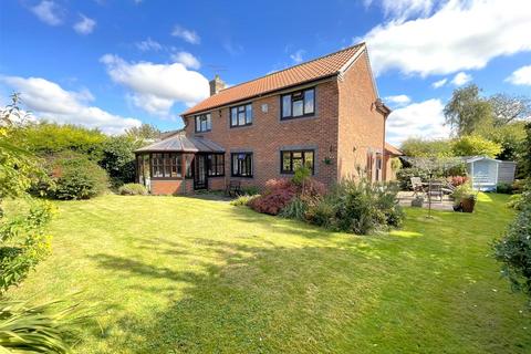 4 bedroom detached house for sale, Brooks Close, East Bridgford