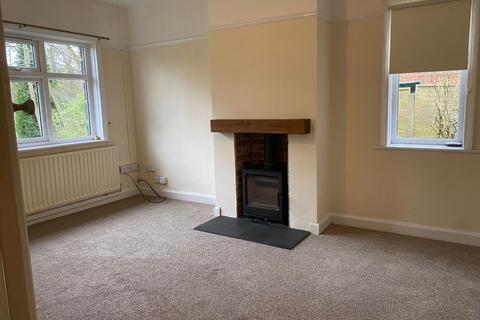2 bedroom detached bungalow to rent, Newcastle Road, Madeley Heath CW3
