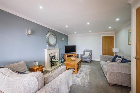 35 Foxcroft Drive, Brighouse, HD6 3PQ