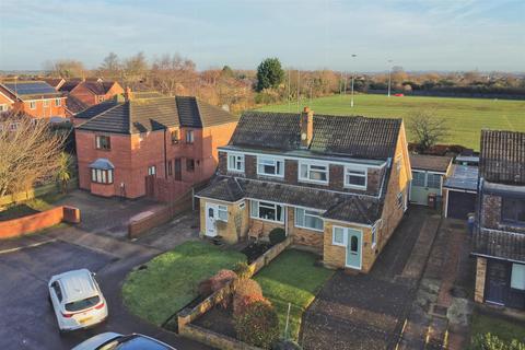 3 bedroom semi-detached house for sale, Laughton Road, Beverley