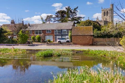 3 bedroom cottage for sale, The Green, Wingrave HP22