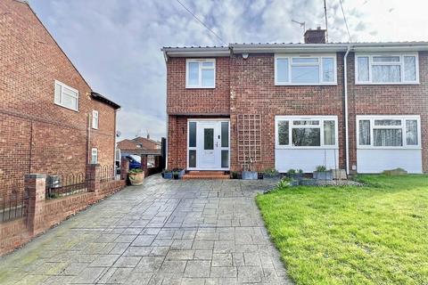 10 Bedells Avenue, Black Notley, Braintree, CM77 8LZ