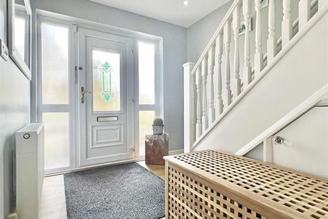 10 Bedells Avenue, Black Notley, Braintree, CM77 8LZ