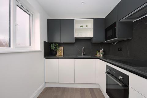 1 bedroom flat for sale, King Edwards Gardens W3