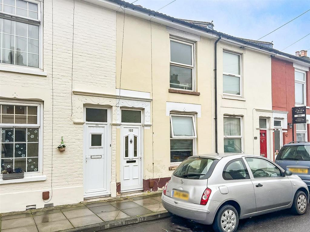 Londesborough Road, Portsmouth 2 bed terraced house for sale £200,000