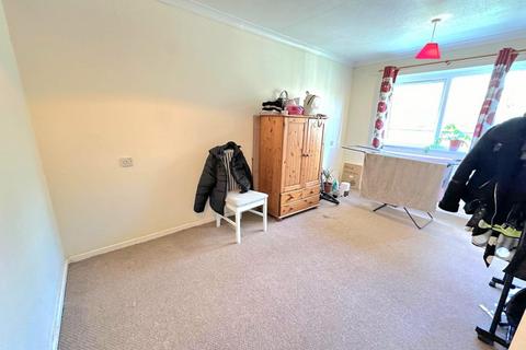 1 bedroom property for sale, Spenfield Court, Northampton NN3