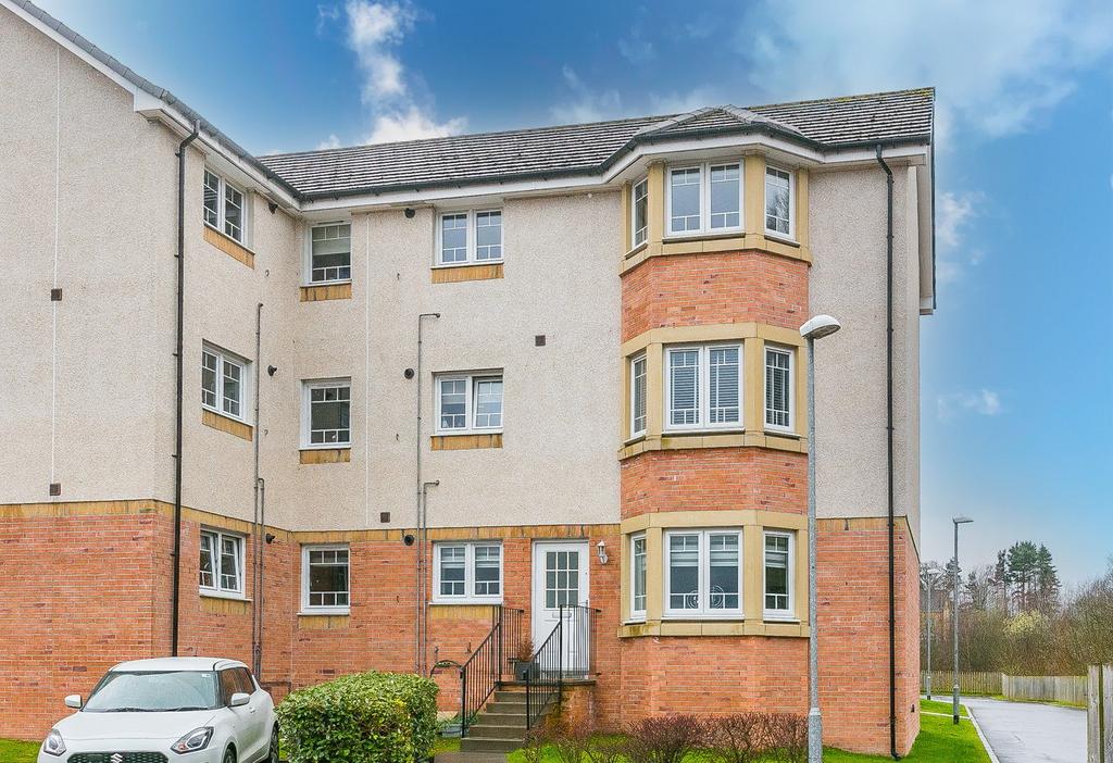 Valleyfield Crescent, Ferniegair... 1 bed flat £120,000