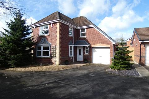 4 bedroom detached house for sale - Millstream Close, Cheadle, Stoke-On-Trent