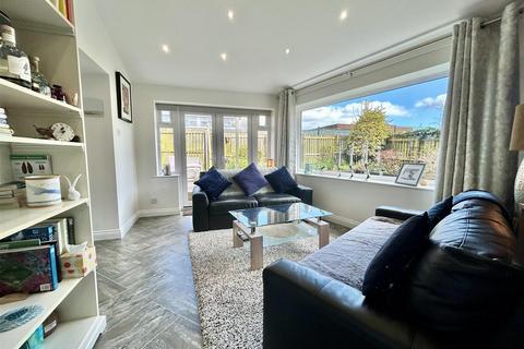 19 Scholars Gate, Garforth, Leeds, LS25 1BF