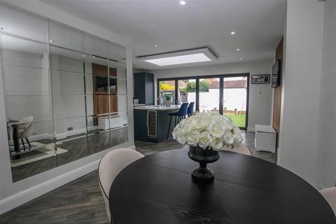 15 Spital Lane, Brentwood, CM14 5NT