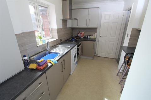 2 bedroom apartment to rent, Sheppards Field, Wimborne
