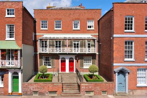 6 bedroom townhouse for sale, Castle Street, Hereford