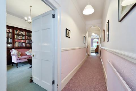 6 bedroom townhouse for sale - Castle Street, Hereford