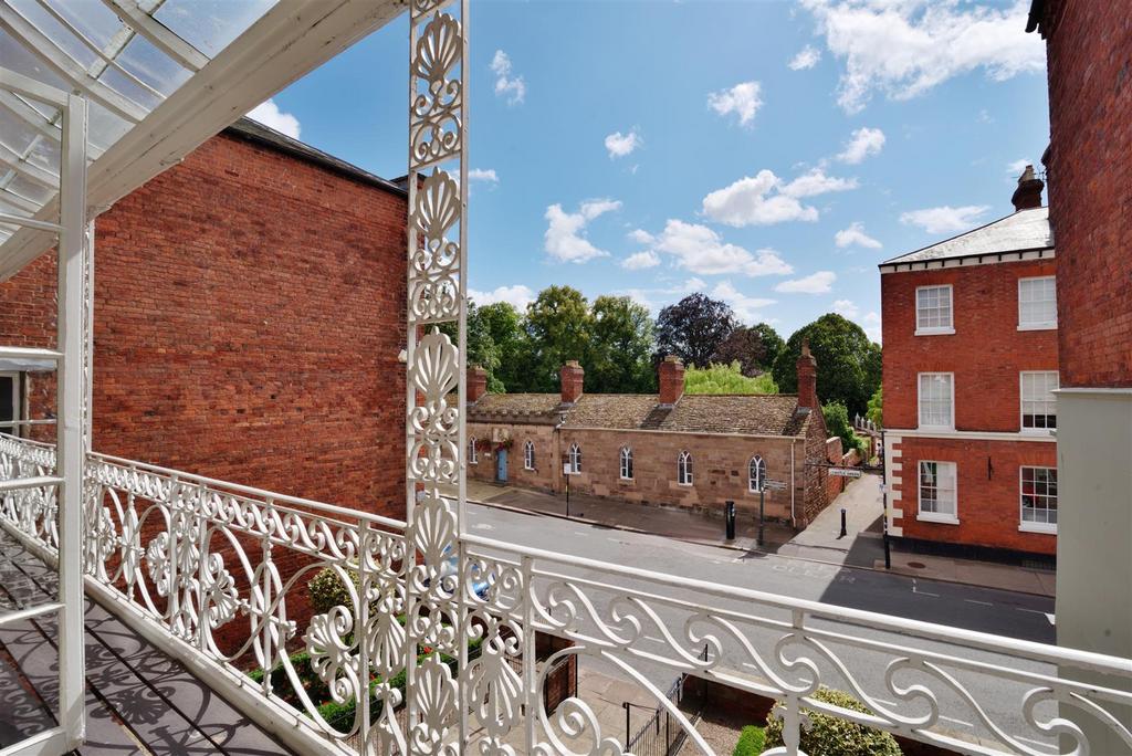 10 Castle Street Hereford - 072.jpg