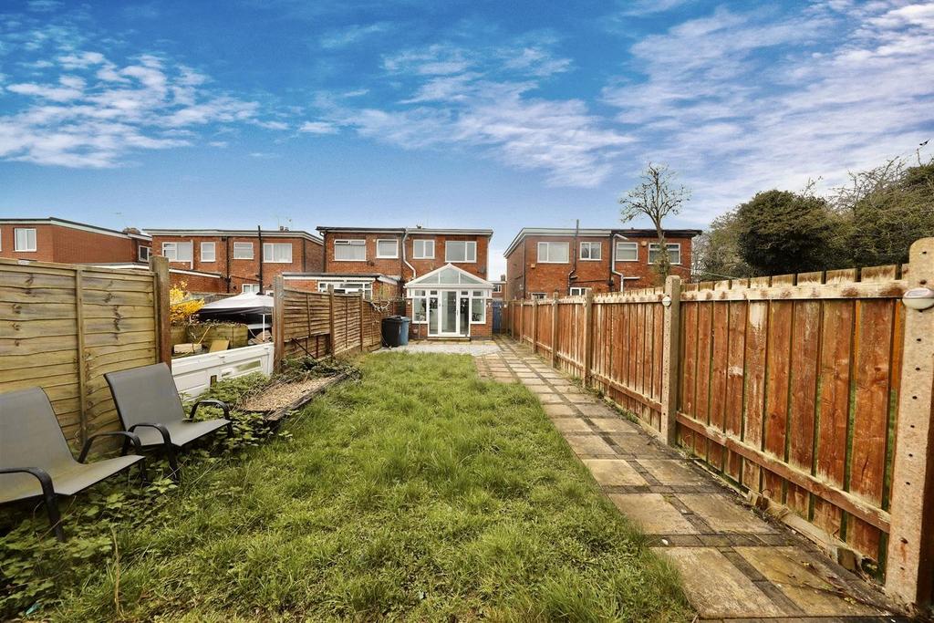 50 Cradley - Garden edit 2.jpg