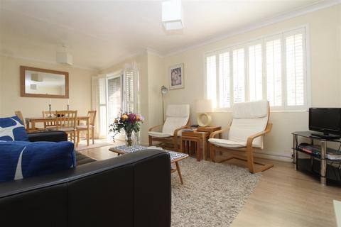 2 bedroom apartment for sale, Francis Road, Broadstairs