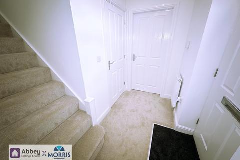 3 bedroom semi-detached house for sale, Waterman Drive, Leicetser