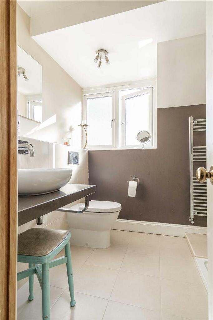 En-Suite Shower