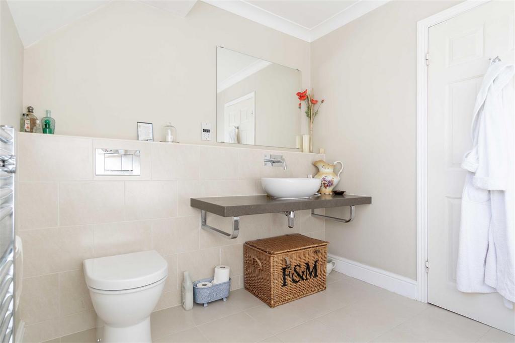 En-Suite Shower