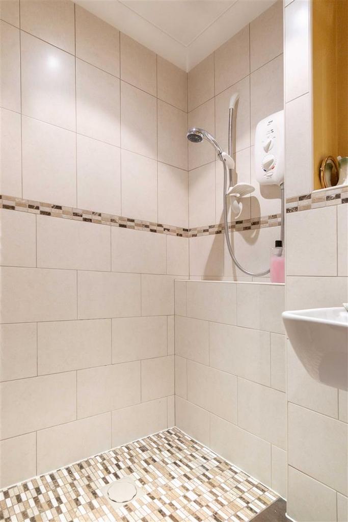 En-Suite Shower