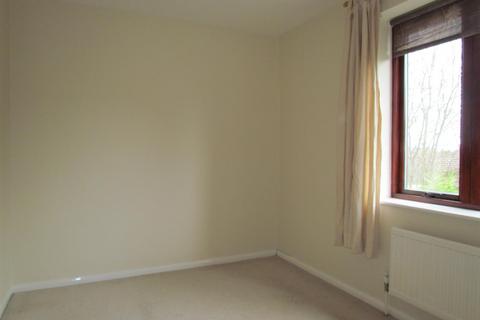 2 bedroom semi-detached house to rent, Shenley Lodge