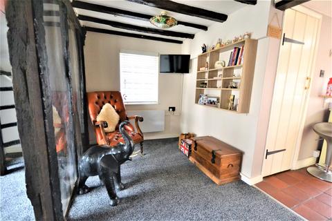 16 Ship Road, Burnham-on-crouch, CM0 8JX