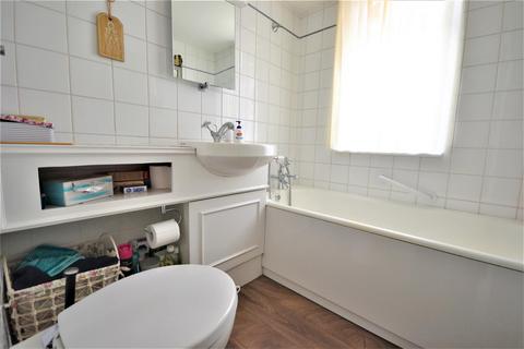 16 Ship Road, Burnham-on-crouch, CM0 8JX