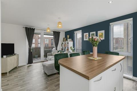 17 Britannia Walk, Trumpington, Cambridge, CB2 9GG